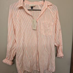 NWT Universal Threads Striped Button-Up Shirt in Pink and White